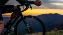 Specialized Alpinist CLX II Front Road Wheel - Carbon/White -Spin And Ride 10 95