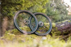 Cadex AR 35 Disc Tubeless Carbon Clincher Front Gravel Bike Wheel -Spin And Ride 3 535