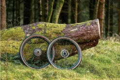 Cadex AR 35 Disc Tubeless Carbon Clincher Front Gravel Bike Wheel -Spin And Ride 6 360