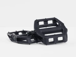 Bontrager Line Comp Flat Pedals - 9/16 - Volt -Spin And Ride BontragerLineCompFlatPedal 35809 D Primary 3