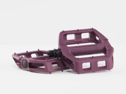 Bontrager Line Comp Flat Pedals - 9/16 - Volt -Spin And Ride BontragerLineCompFlatPedal 35809 F Primary 2