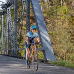 Stans NoTubes Crest S2 6-Bolt 26 Inch Front MTB Wheel -Spin And Ride F7 6