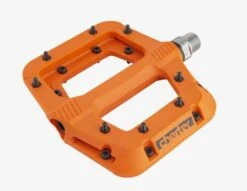 Race Face Chester Flat MTB Pedals - Magenta -Spin And Ride PD20CHEORA 1 3 4