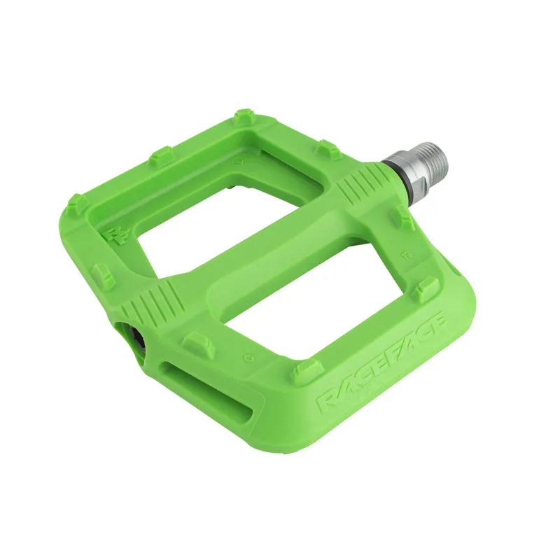 Race Face Ride Flat MTB Pedals - Green 1 Race Face Ride Flat MTB Pedals - Green