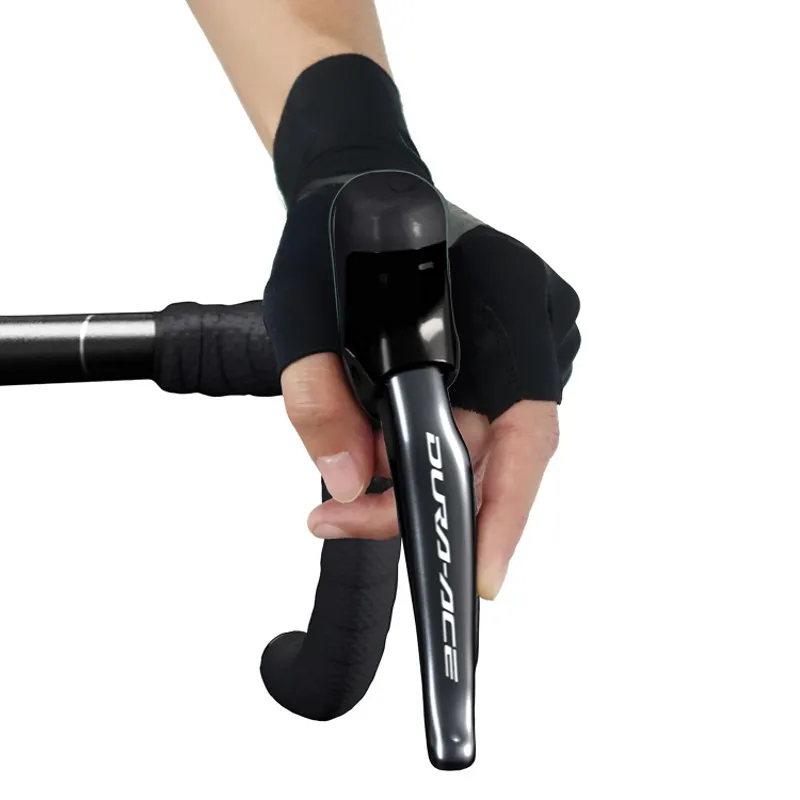 Shimano ST-R9270 Hydraulic Disc Di2 E-Tube Flat Mount Calliper Left Rear 5 Shimano ST-R9270 Hydraulic Disc Di2 E-Tube Flat Mount Calliper Left Rear - Image 5