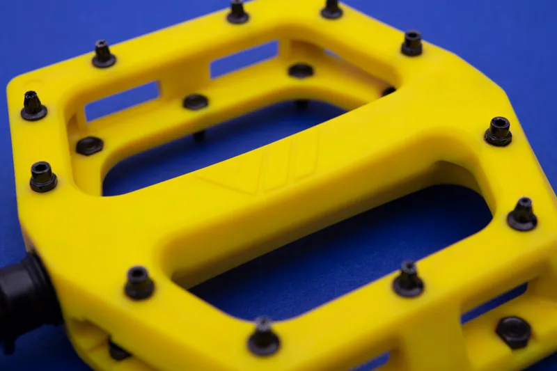 DMR V11 Composite Flat MTB Pedals - Yellow 5 DMR V11 Composite Flat MTB Pedals - Yellow - Image 5