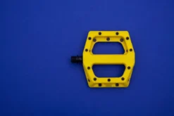 DMR V11 Composite Flat MTB Pedals - Yellow -Spin And Ride Yellow20on20Blue