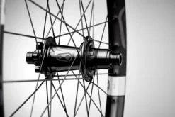 Crankbrothers Crank Brothers Synthesis DH11 I9 Hydra Hub 27.5 MTB Wheelset -Spin And Ride crb16429erws 4